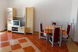 A1 - apartmány Osama, zátoka u Povljany, ostrov Pag, dovolená Chorvatsko