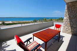 A1 - apartmány Osama, zátoka u Povljany, ostrov Pag, dovolená Chorvatsko