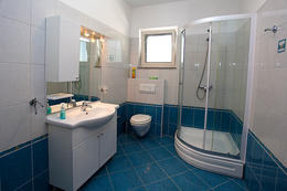 A2 - apartmány Osama, zátoka u Povljany, ostrov Pag, dovolená Chorvatsko