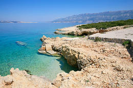 Chorvatsko, pláž Jadra, ostrov Pag