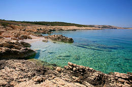 Chorvatsko, pláž Jadra, ostrov Pag