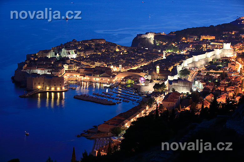 Noční Dubrovník