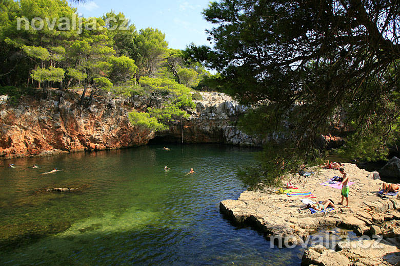 Slané jezero Mrtvo more, ostrov Lokrum