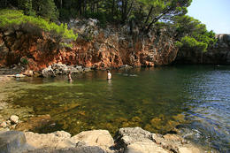 Slané jezero Mrtvo more, ostrov Lokrum, Chorvatsko