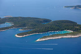 Ostrov Sv. Klement - zátoka Vinogradišće, Pakleni otoci, Hvar, Chorvatsko
