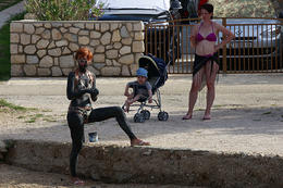 Léčivé bahno ve městě Pag, ostrov Pag, Chorvatsko