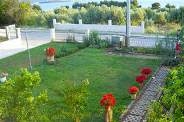 Apartmány Josipa - zahrada u domu, Sv. Filip i Jakov, Chorvatsko