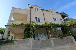 Apartmány Čempres, letovisko Postira, ostrov Brač