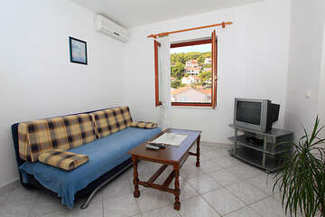 Apartmány Lina: apartmán A2 pro 2-4 osoby,<br />
2. poschodí