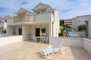 Apartmán typu VMT pro 3–4 osoby, s terasou s výhledem na moře, Milna, ostrov Brač, Chorvatsko