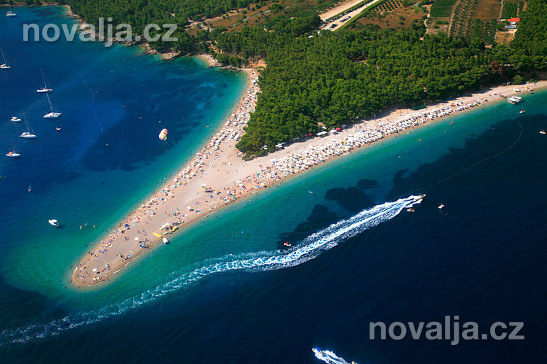 Pláž Zlatni rat - Bol, ostrov Brač 