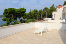 Apartmán typu VMT pro 3–4 osoby, s terasou s výhledem na moře, Milna, ostrov Brač, Chorvatsko