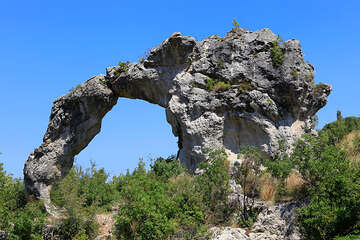 Kamenný oblouk Koloč, Brač, Chorvatsko