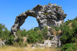Kamenný oblouk Koloč, ostrov Brač