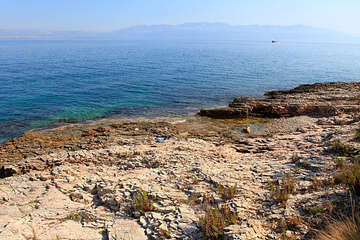 Sutivan - pláže, ostrov Brač, Chorvatsko