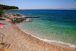 Sutivan - pláže, ostrov Brač, Chorvatsko