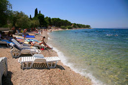 Sutivan - pláže, ostrov Brač, Chorvatsko