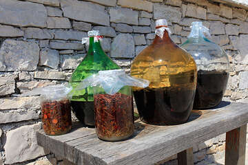 Vidova Gora - nabídka domácích produktů, ostrov Brač, Chorvatsko