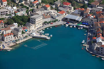 Městečko Pučišća, ostrov Brač, Chorvatsko