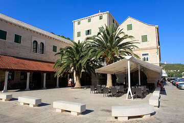 Městečko Pučišća, ostrov Brač, Chorvatsko