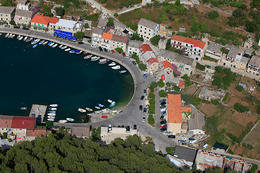 Povlja, ostrov Brač, Chorvatsko