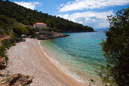 Jižní zátoky ostrova Hvar - pláž v zátoce u domu Oaza I, Chorvatsko