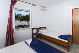 A1 - apartmány Erik, Metajna, ostrov Pag, Chorvatsko