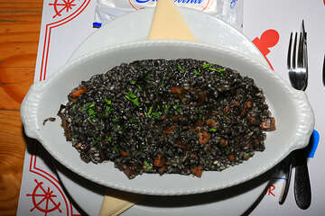 Črni rižot - černé rizoto