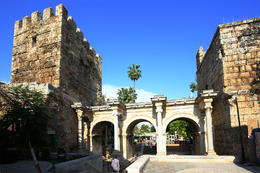 Hadriánova brána, Antalya, Turecko