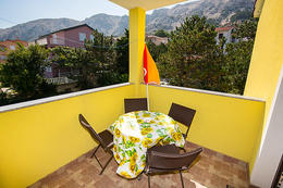 K1 - apartmány Flit (starší foto terasy), Baška, ostrov Krk, Chorvatsko