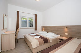 Apartmán 101 - hotel Ivando - depandance****, Drvenik, Chorvatsko