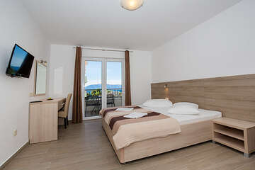 Studio 203 - hotel Ivando - depandance****, Drvenik, Chorvatsko