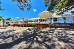 Hotel Resnik** - Kaštel Štafilić, Chorvatsko