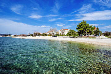 Vodice - Srima, pláže, Šibenická riviéra, Chorvatsko