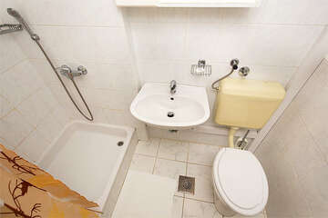 Pokoj s výhledem do parku, hotel Resnik, Kaštel-Štafilić, Chorvatsko