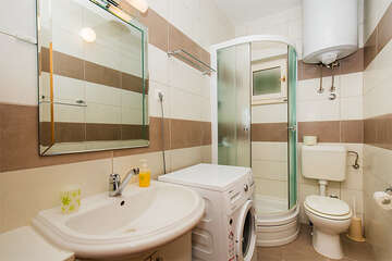 A1 - apartmány Michael, Pisak, Omišská riviéra, Chorvatsko