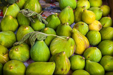 Na tržnici v Bolu, ostrov Brač, Chorvatsko
