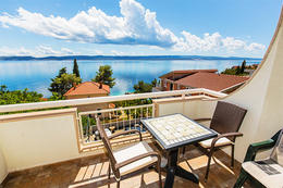 A2 - apartmány Michael, Pisak, Omišská riviéra, Chorvatsko