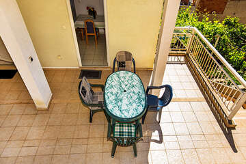 A2 - apartmány Michael, Pisak, Omišská riviéra, Chorvatsko