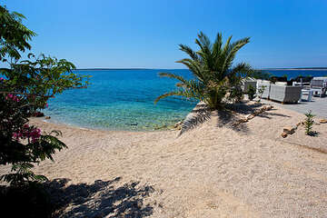 Apartmány Maša-II - oblázková pláž a plážový bar 220 m od domu, Mandre, ostrov Pag, Chorvatsko