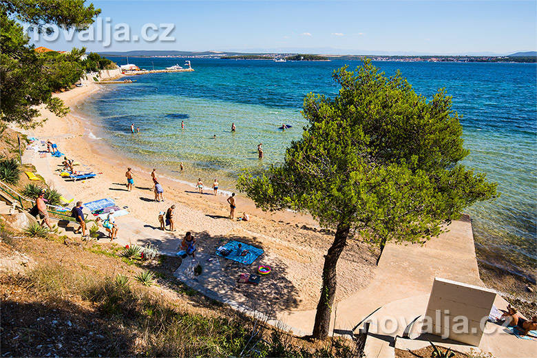 Tkon - piesočná pláž Plažine, ostrov Pašman