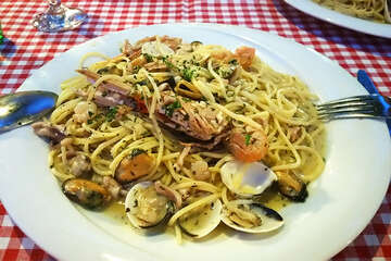 Špageti sa plodovima mora - špagety s plody moře