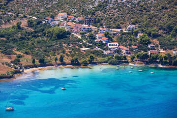 Apartmány Jelka - vlevo písečná pláž Klanac (100 m), Tkon, ostrov Pašman, Chorvatsko