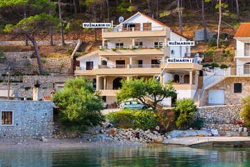 Apartmány Ružmarin - části domu, Vela Stiniva, ostrov Hvar, Chorvatsko