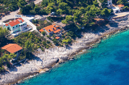 Apartmány Fredi - letecký pohled, Prigradica, ostrov Korčula, Chorvatsko