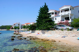 Apartmány Hibiskus - pláž 140 m od domu, Mandre, ostrov Pag, Chorvatsko