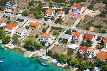 Apartmány Blaženka - letecký pohled, Stará Novalja, ostrov Pag, Chorvatsko