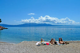 Hotel Srečko**** - oblázková pláž, Drvenik, Makarská riviéra, Chorvatsko