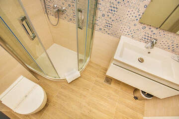 příklad třílůžkového pokoje (pokoj 302) - hotel Srečko, Drvenik, Makarská riviéra, Chorvatsko