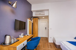 příklad třílůžkového pokoje (pokoj 302) - hotel Srečko, Drvenik, Makarská riviéra, Chorvatsko